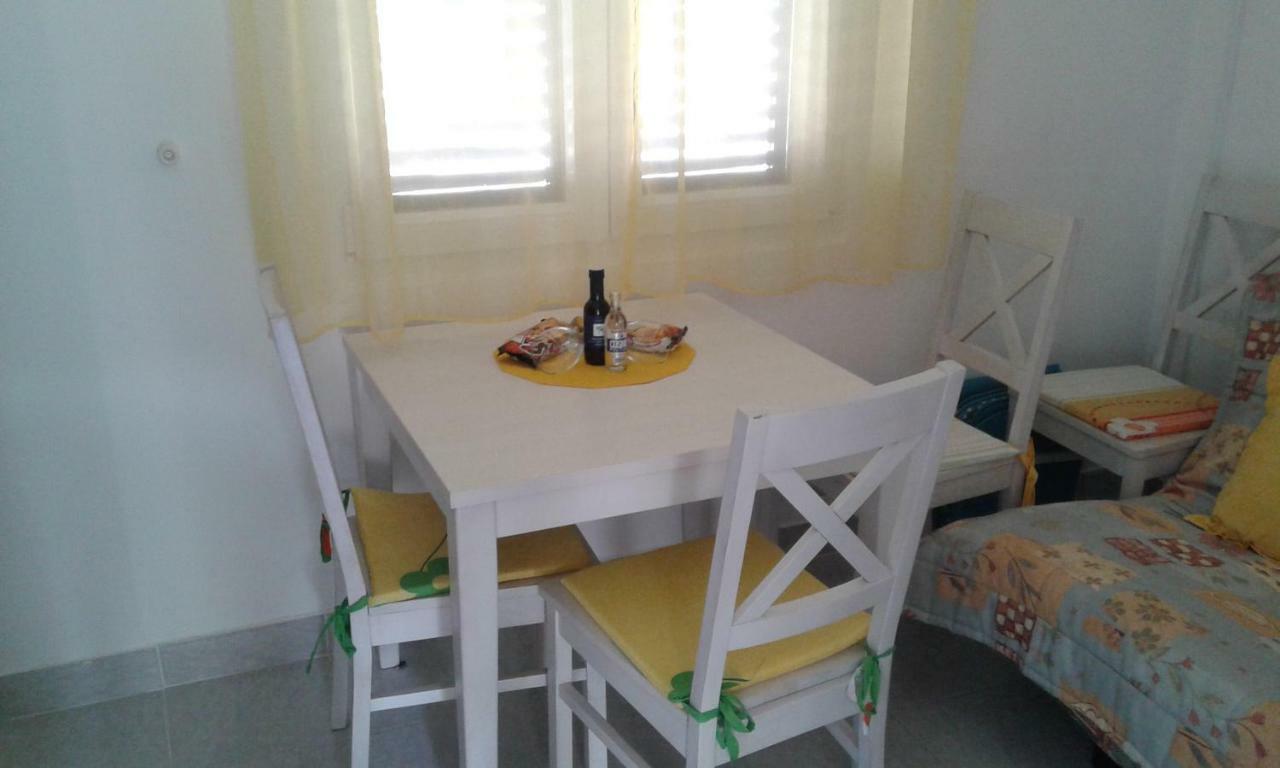Apartment Tara Nečujam Dış mekan fotoğraf